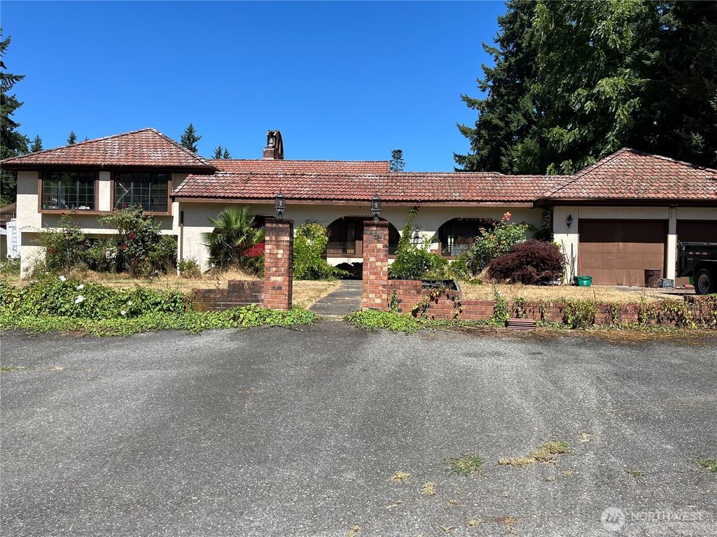 Photo of 315 241st Street SW, Bothell, WA 98021 (MLS # 2410533)
