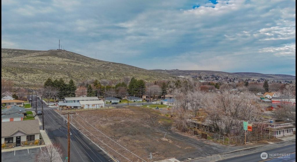 Photo of 857 SW Basin St St, Ephrata, WA 98823 (MLS # 2468258)