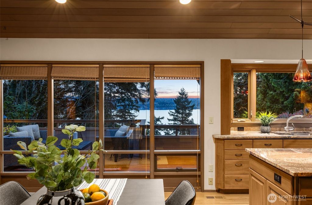 Photo of 8440 W Mercer Way Way, Mercer Island, WA 98040 (MLS # 2483277)