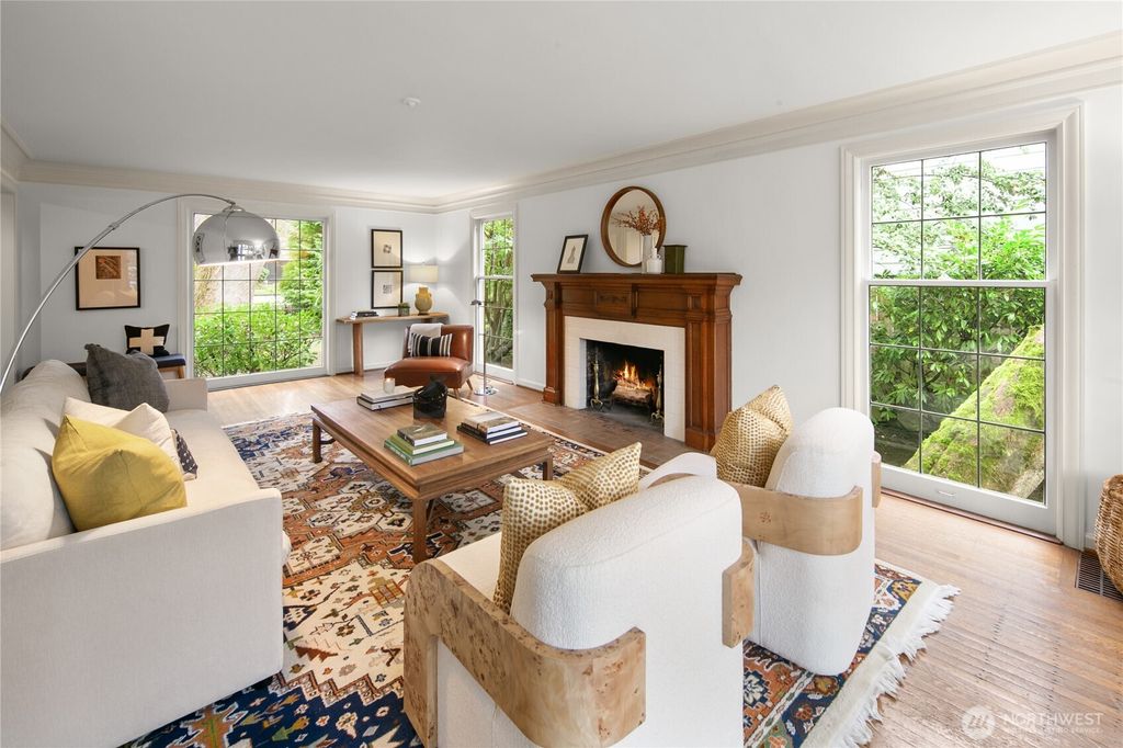 Photo of 625 34th Avenue E, Seattle, WA 98112 (MLS # 2483554)