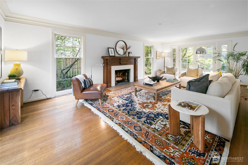 Photo of 625 34th Avenue E, Seattle, WA 98112 (MLS # 2483554)