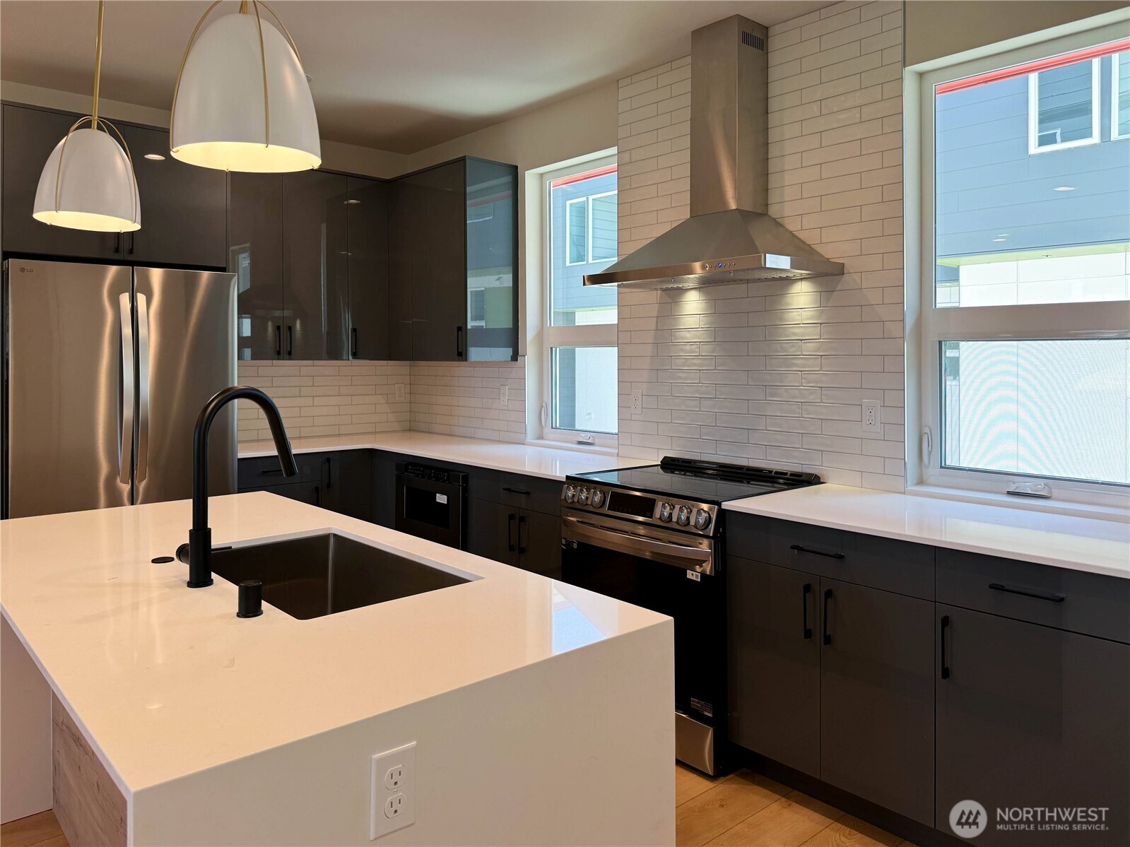 6905 42nd Avenue S C