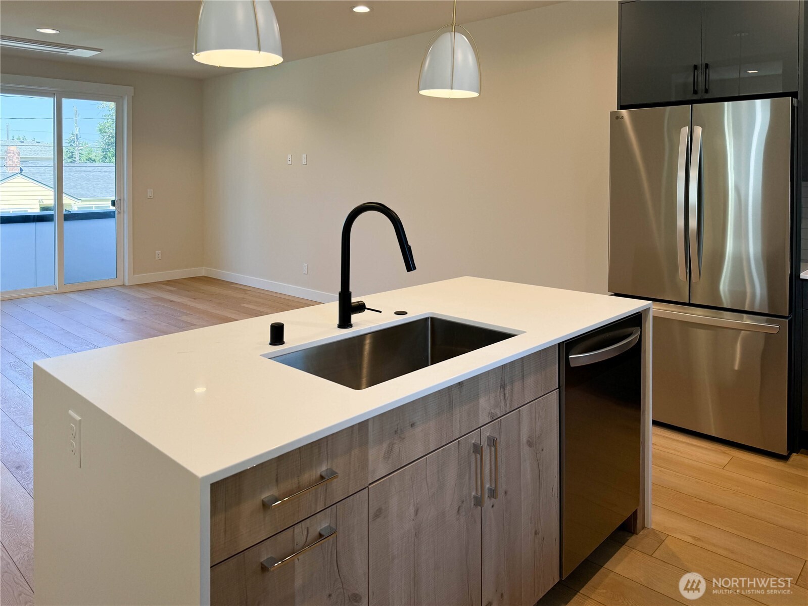 6905 42nd Avenue S C