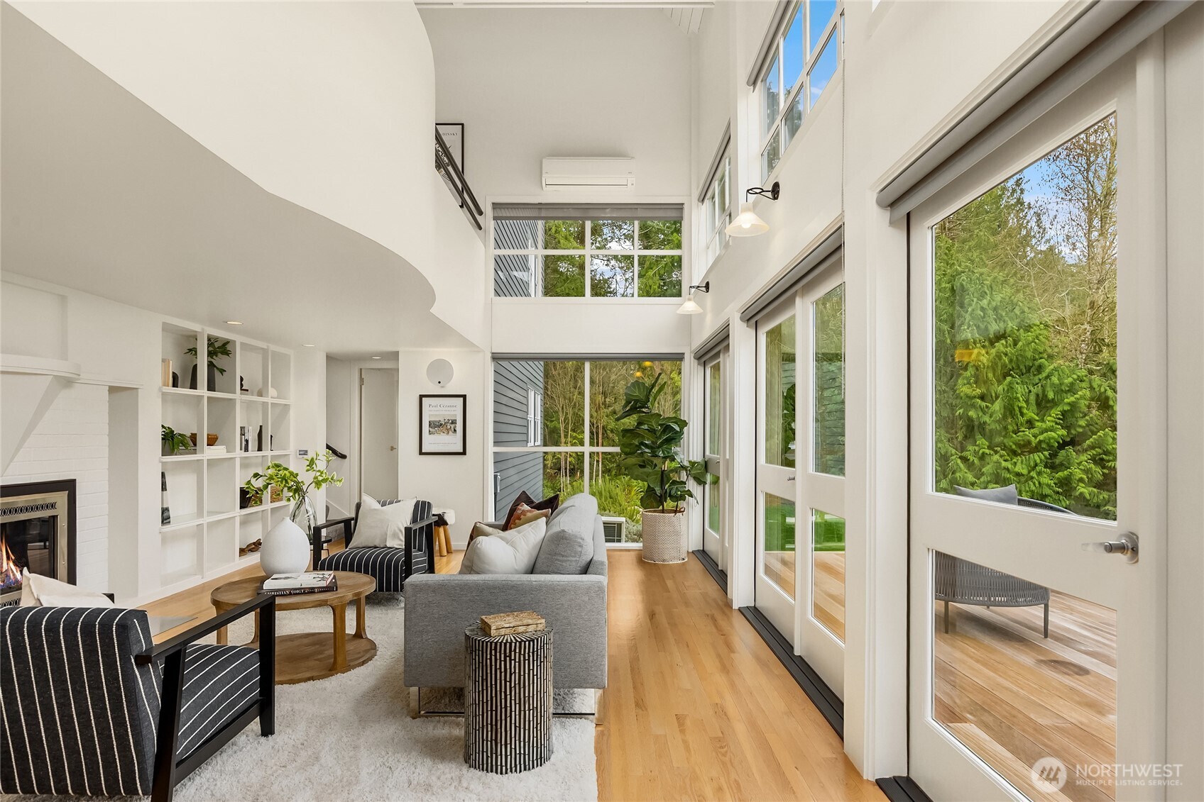 3560 Campbell Street NE