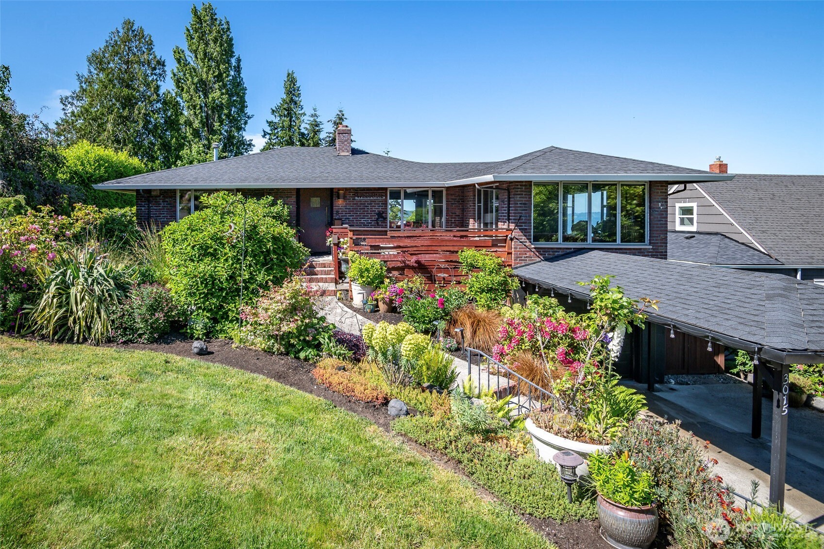 3015 N 33rd Street