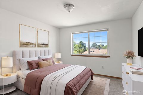 Photo of 2008 E 34th Street, Tacoma, WA 98404 (MLS # 2444568)