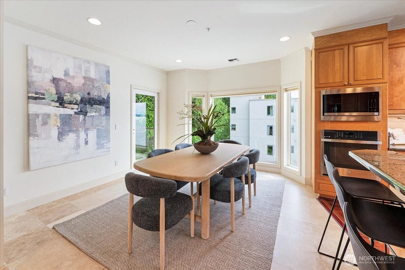 1338 Alki Avenue SW 500