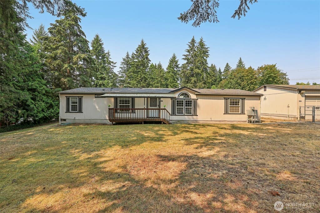 Photo of 16627 230th Avenue SE, Maple Valley, WA 98038 (MLS # 2565044)