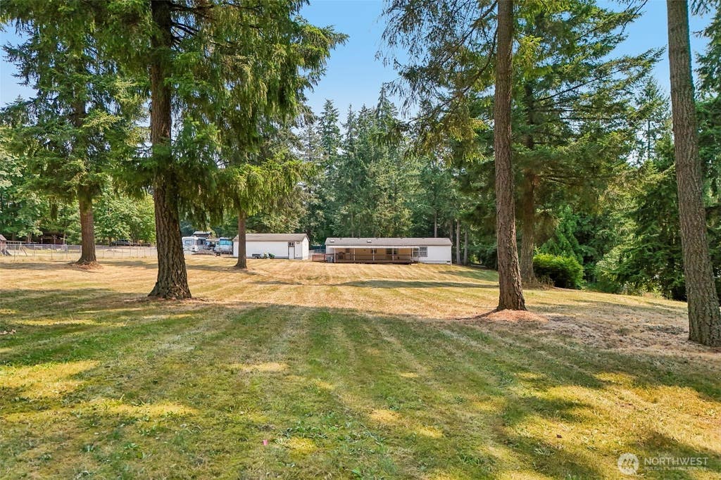 Photo of 16627 230th Avenue SE, Maple Valley, WA 98038 (MLS # 2565044)