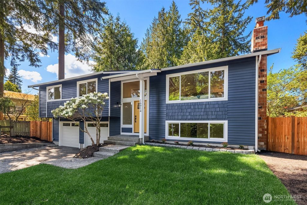 Photo of 16914 28th Drive SE, Bothell, WA 98012 (MLS # 2368005)