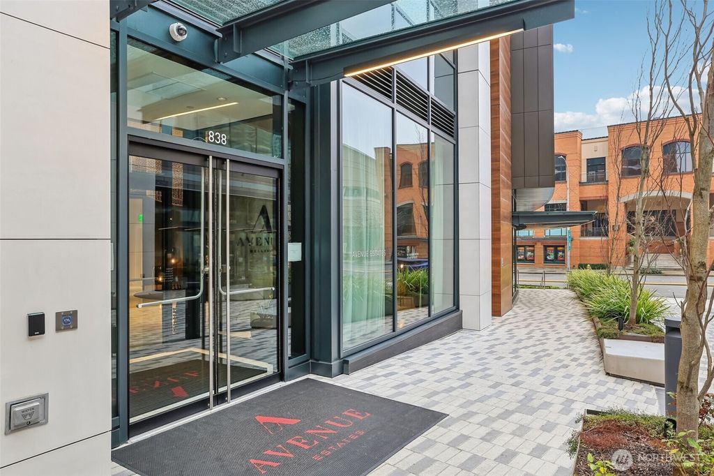Photo of 838 Avenue Square NE #1901, Bellevue, WA 98004 (MLS # 2440195)