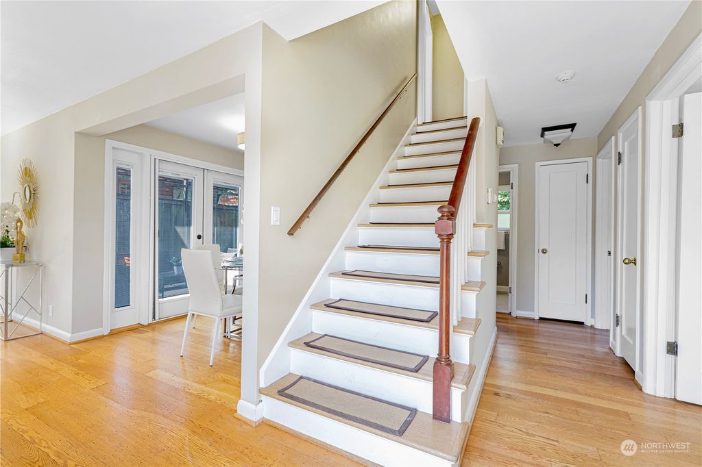 Photo of 5147 46th Avenue NE, Seattle, WA 98105 (MLS # 2144251)