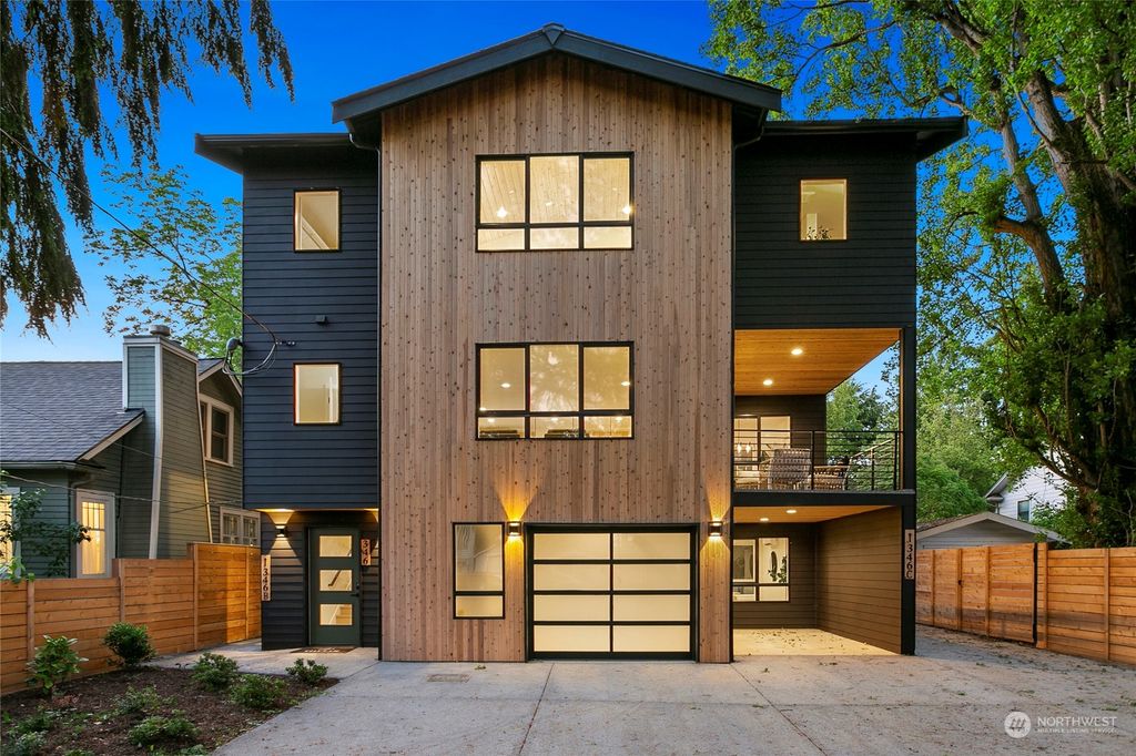 Photo of 346 NE 55th Street #A, Seattle, WA 98105 (MLS # 2298581)