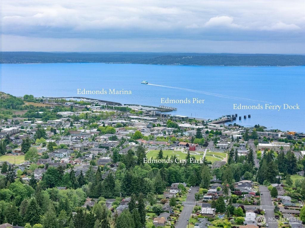 Photo of 431 12th Place N, Edmonds, WA 98020 (MLS # 2368594)