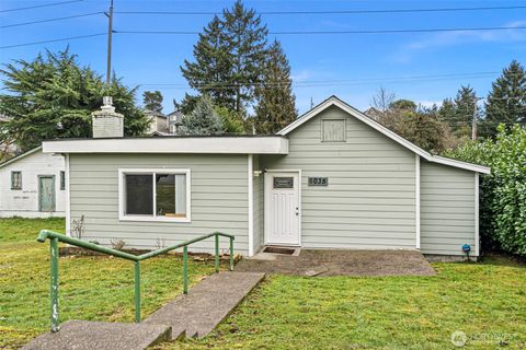 Photo of 6035 S Cheyenne Street, Tacoma, WA 98409 (MLS # 2472747)