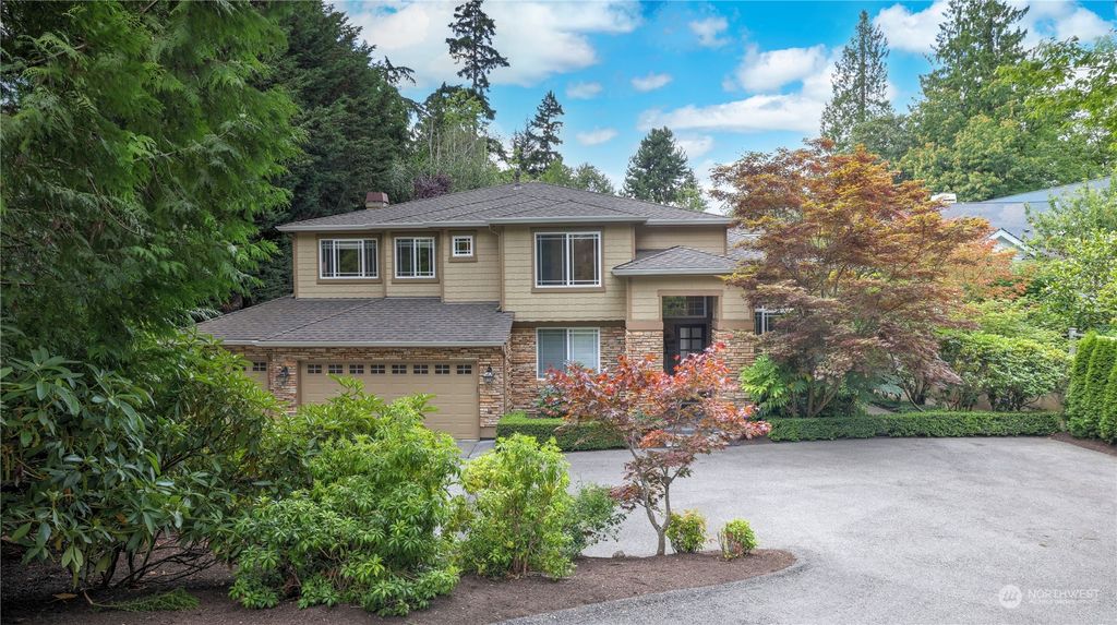 Photo of 4553 84th Avenue SE, Mercer Island, WA 98040 (MLS # 2270799)