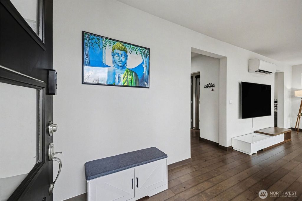 Photo of 18320 3rd Drive SE, Bothell, WA 98012 (MLS # 2498057)