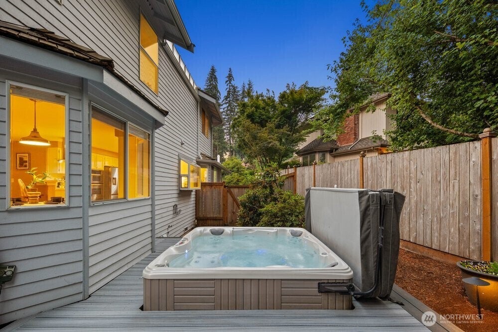 12138 NE 166th Place