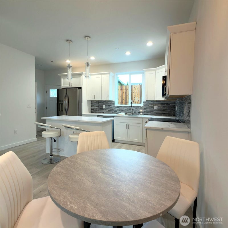 648 SW 139th Street