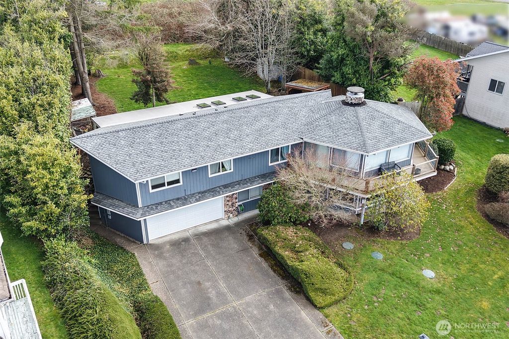 Photo of 9678 Crest Dr Dr, Blaine, WA 98230 (MLS # 2498248)