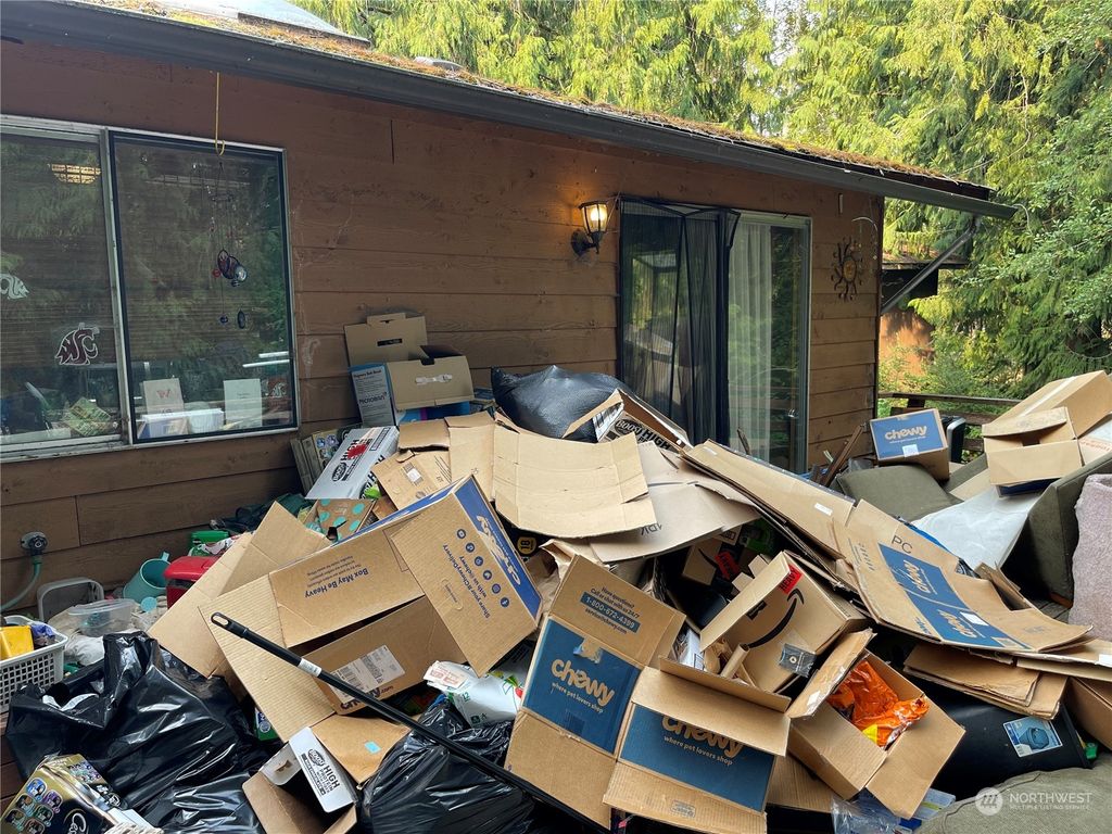 Photo of 12001 25th Avenue SE, Everett, WA 98208 (MLS # 2155785)