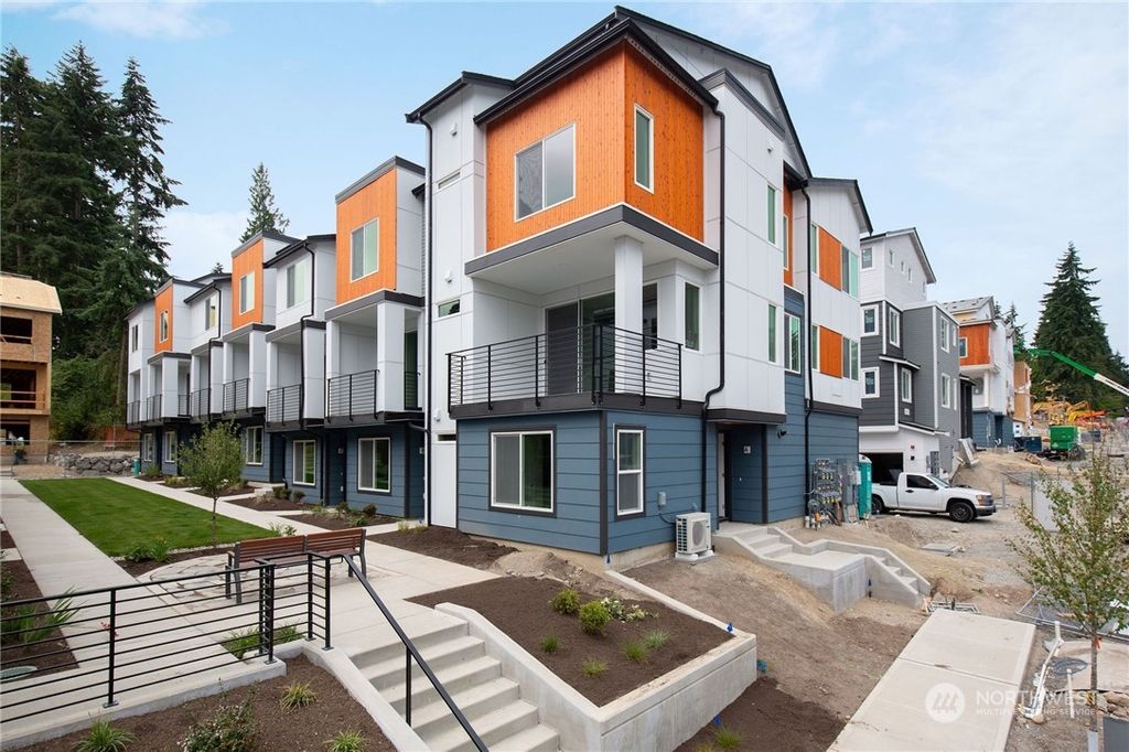 Photo of 14513 1st Avenue NE #B, Shoreline, WA 98133 (MLS # 2012249)