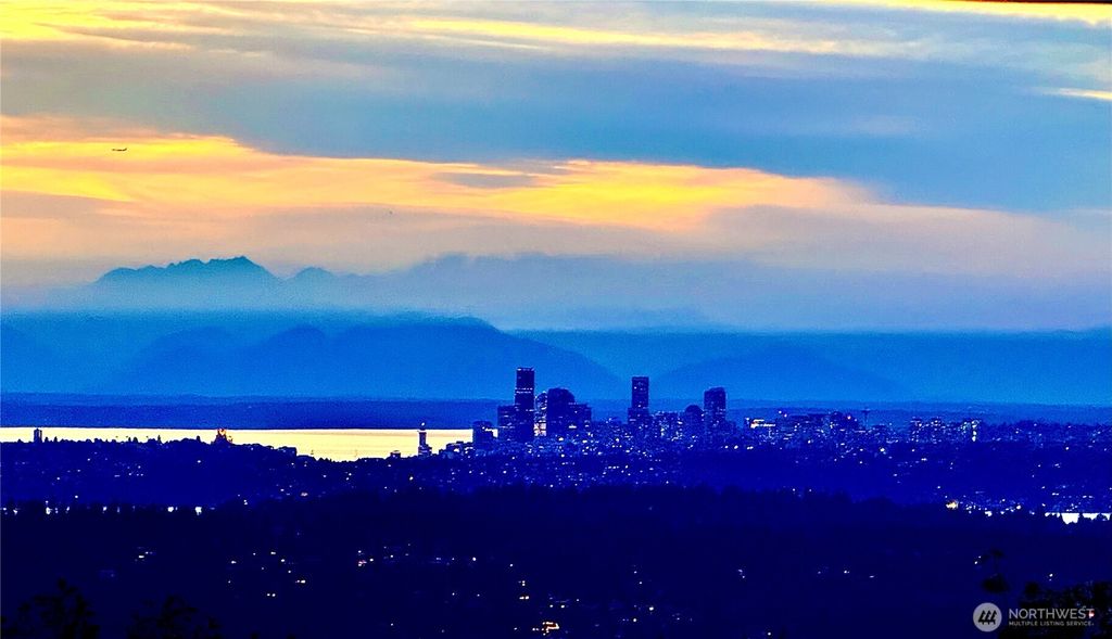 Photo of 5337 146th Avenue SE, Bellevue, WA 98006 (MLS # 2488588)