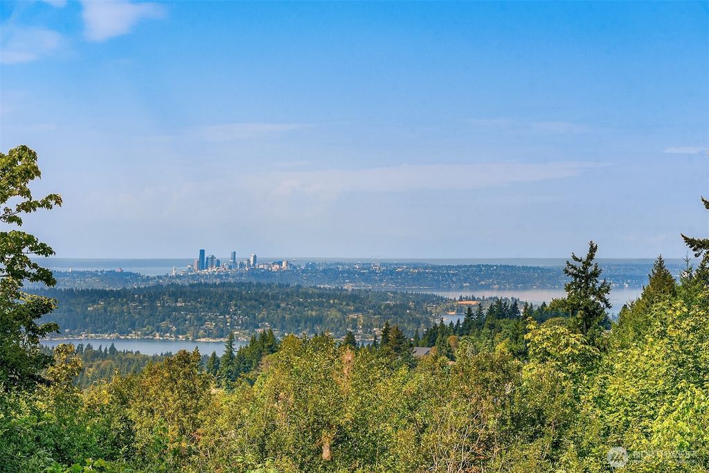 Photo of 5337 146th Avenue SE, Bellevue, WA 98006 (MLS # 2488588)