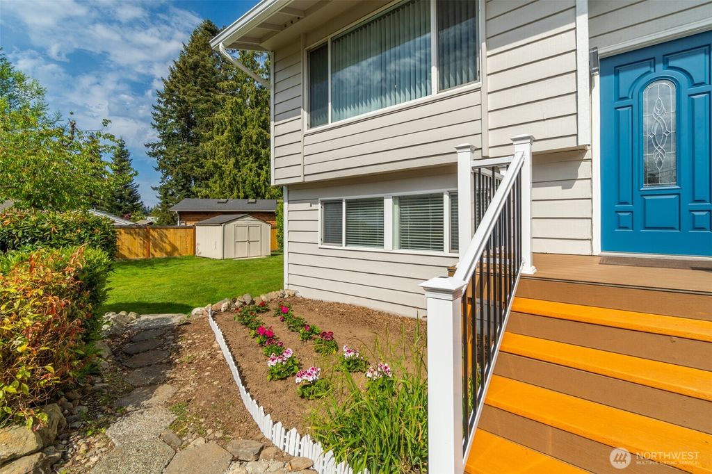 Photo of 20915 80th Place W, Edmonds, WA 98026 (MLS # 2523802)