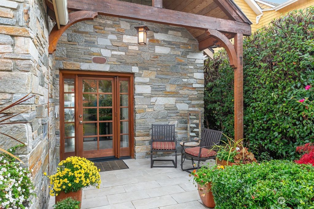 Photo of 1120 33rd Avenue S, Seattle, WA 98144 (MLS # 2318070)