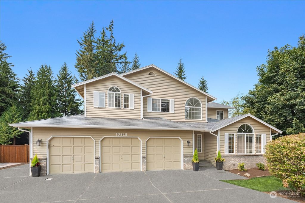 Photo of 10818 27th Avenue SE, Everett, WA 98208 (MLS # 2145667)