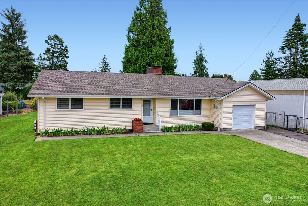 Photo of 16640 40th Avenue S, SeaTac, WA 98188 (MLS # 2552500)