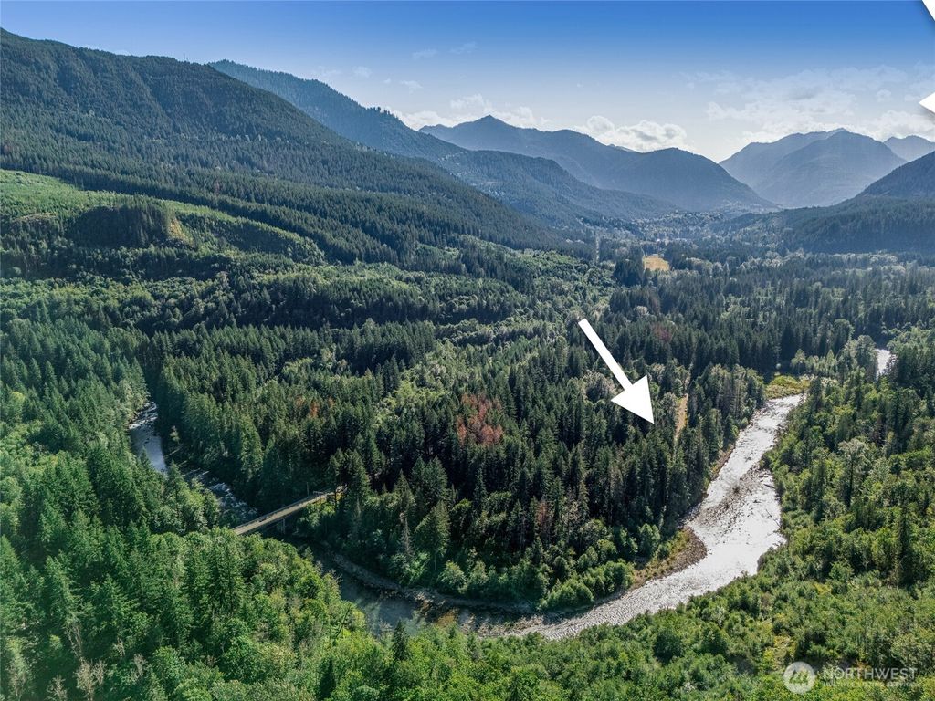 Photo of 76011 NE 123rd Street, Skykomish, WA 98288 (MLS # 2403815)