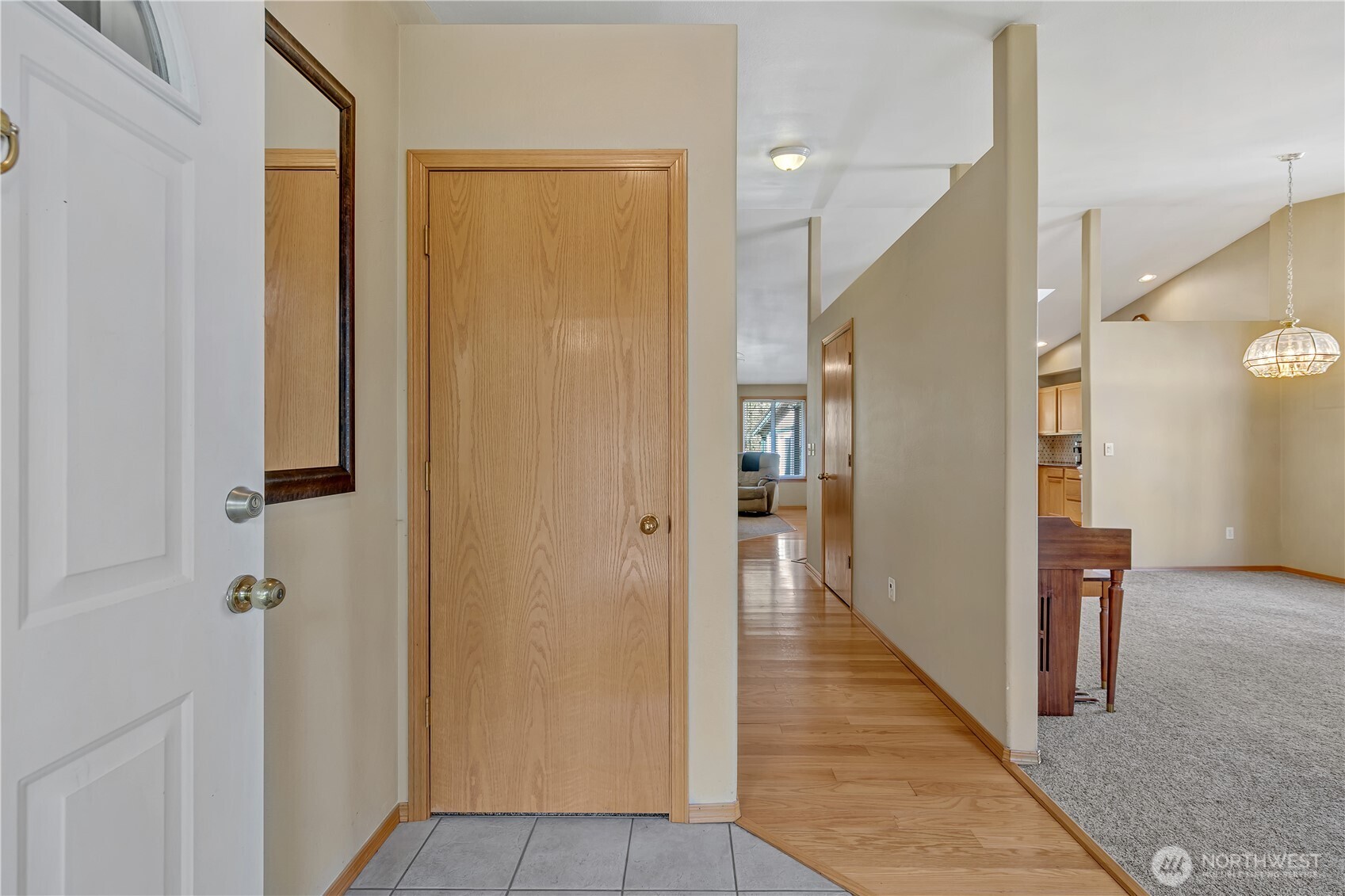 1304 208th Avenue E