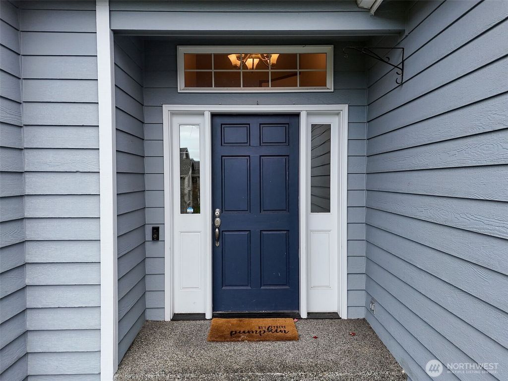 Photo of 12836 SE 306th Place, Auburn, WA 98092 (MLS # 2451958)