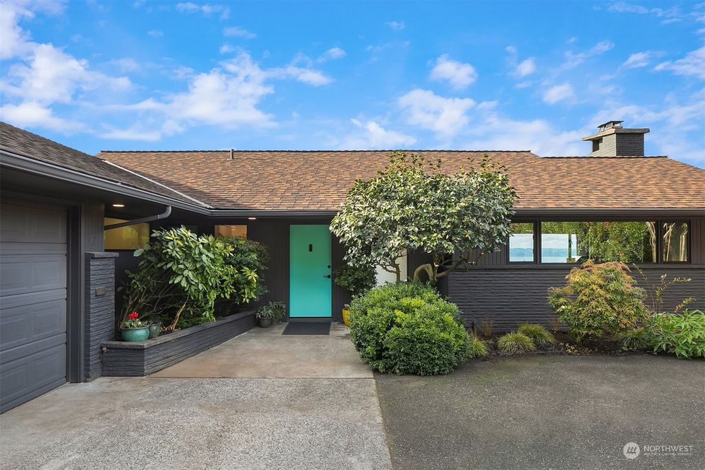Photo of 12545 8th Avenue NW, Seattle, WA 98177 (MLS # 2022886)