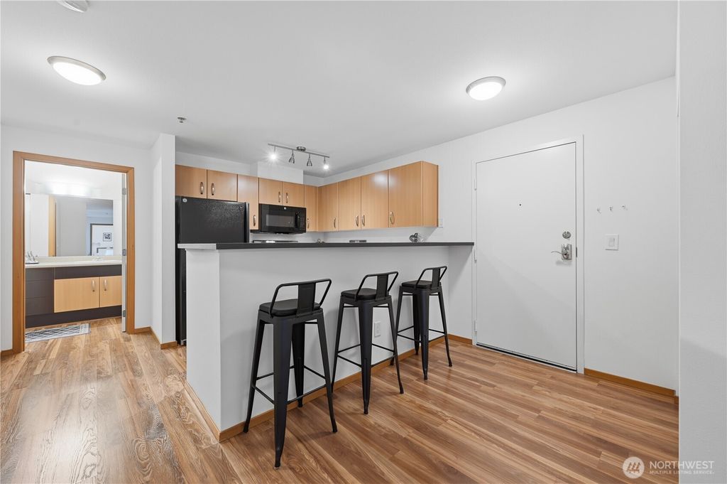 Photo of 4020 Aurora Avenue N #304, Seattle, WA 98103 (MLS # 2526347)