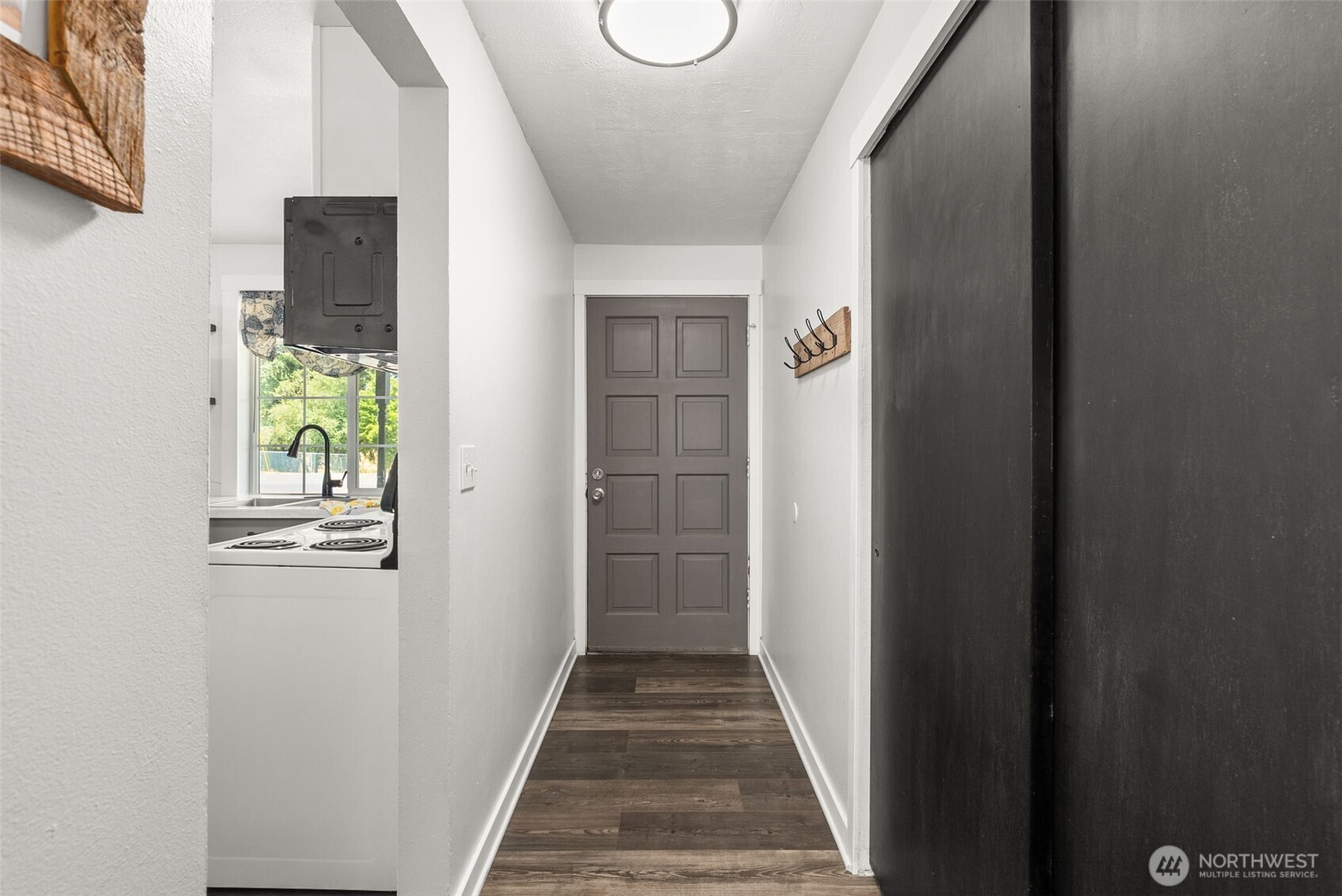 1616 Cooks Hill Road