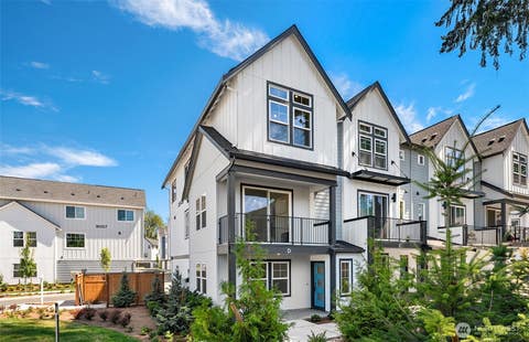 Photo of 20347 90th Drive NE #D, Bothell, WA 98011 (MLS # 2565977)