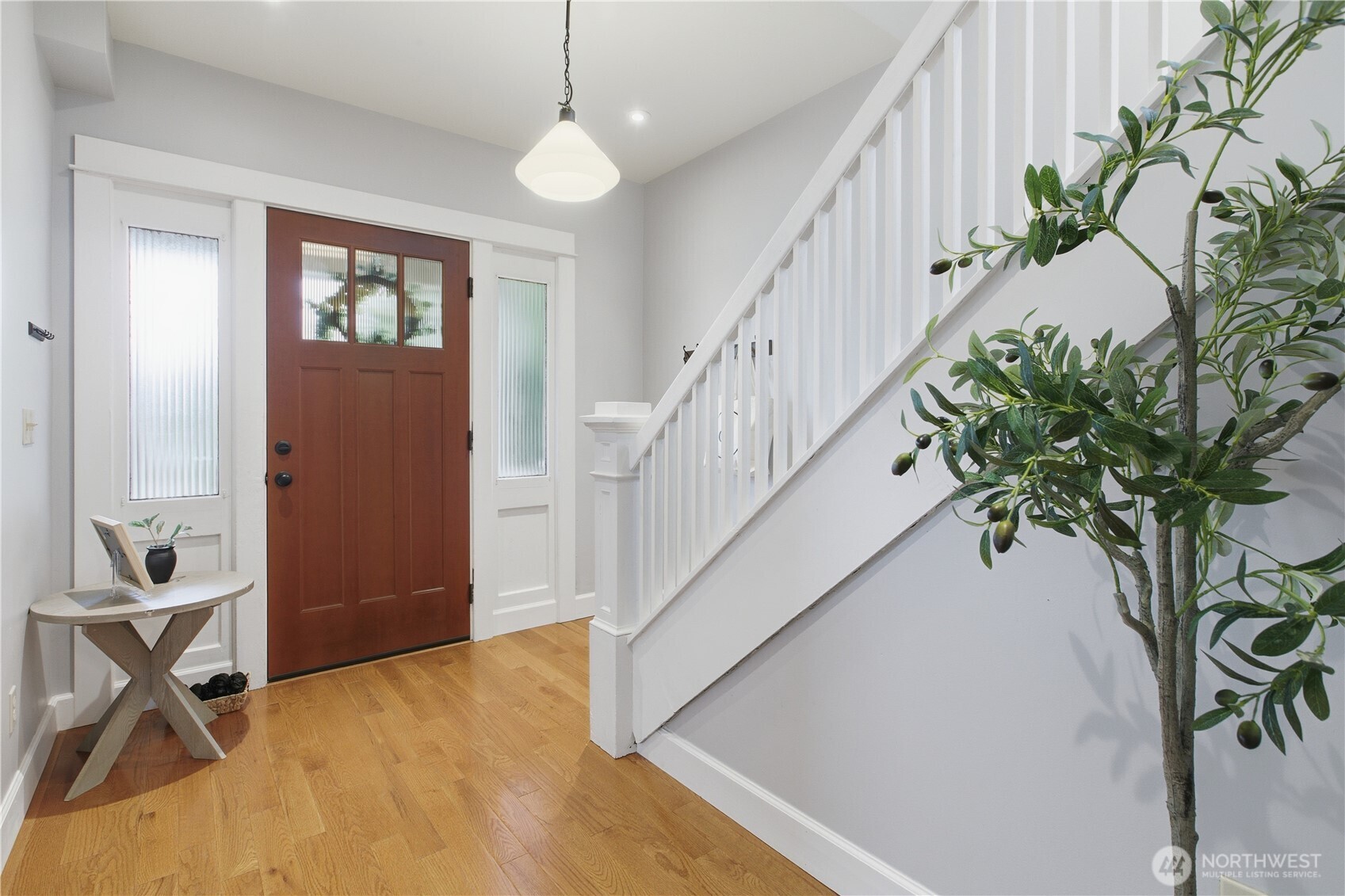 1031 N Steele Street