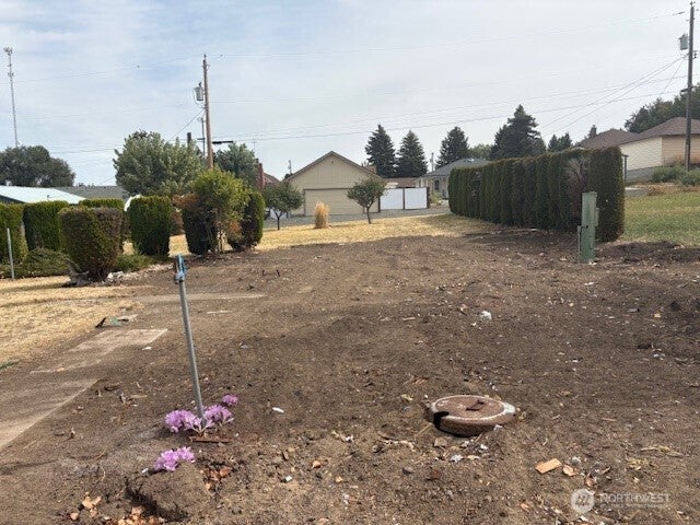 306 S 1st