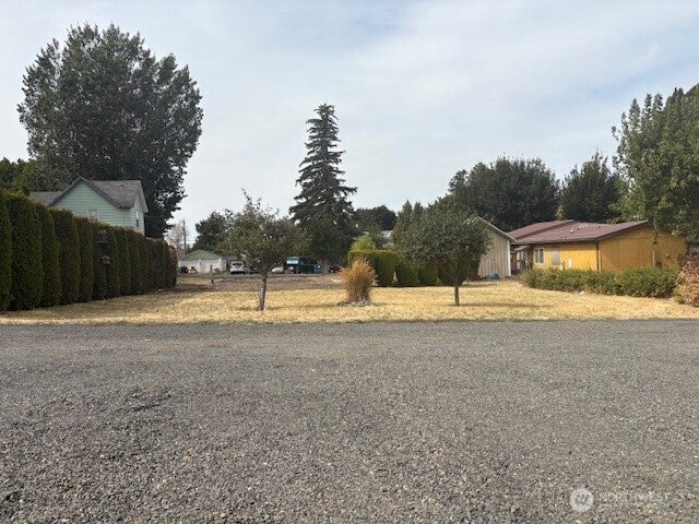 306 S 1st