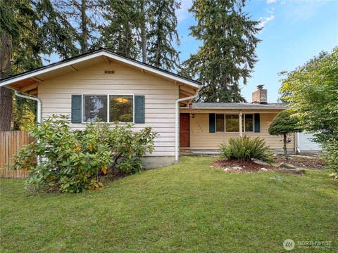 Photo of 6909 133rd Court NE, Redmond, WA 98052 (MLS # 2560169)