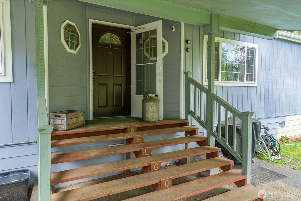 Photo of 50 SE Dogwood Place, Shelton, WA 98584 (MLS # 2513203)