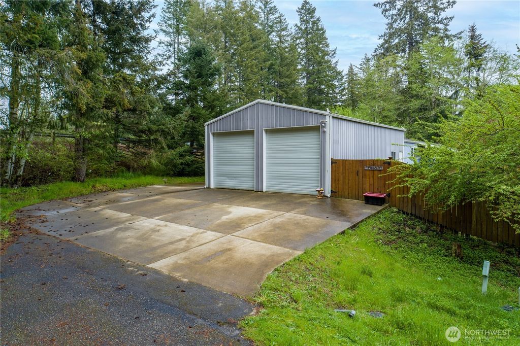 Photo of 50 SE Dogwood Place, Shelton, WA 98584 (MLS # 2513203)