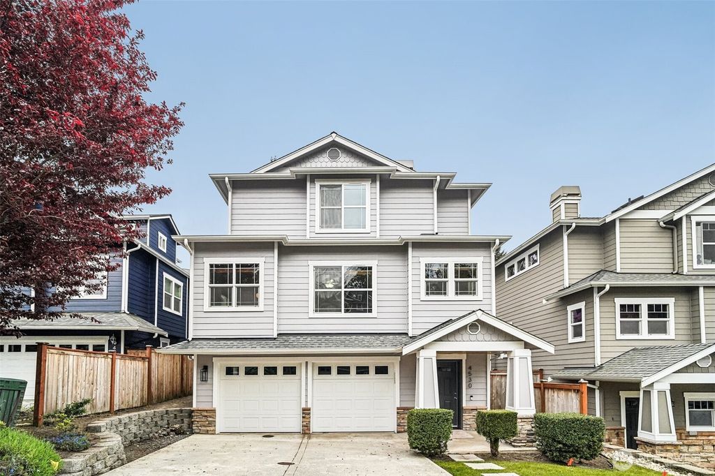 Photo of 4530 5th Drive SE, Everett, WA 98203 (MLS # 2519879)