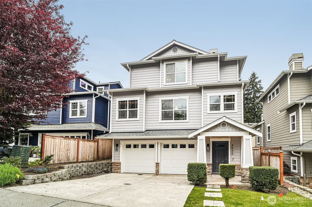 Photo of 4530 5th Drive SE, Everett, WA 98203 (MLS # 2519879)