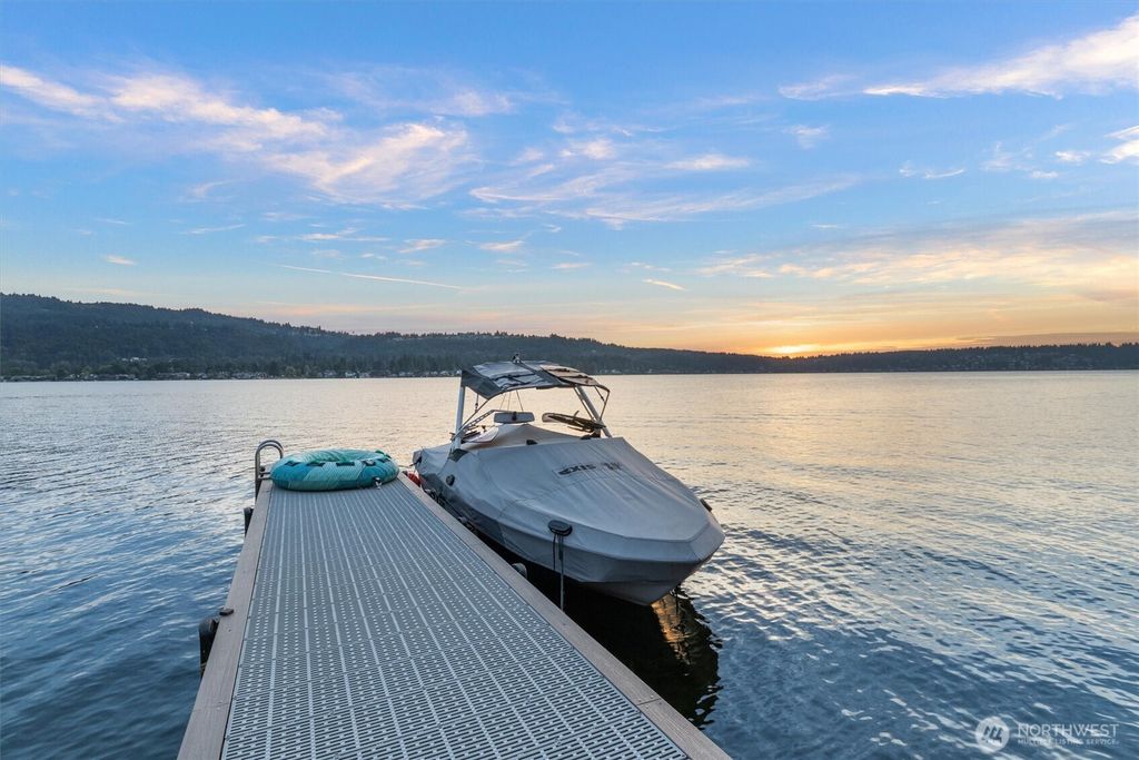 Photo of 3829 E Lake Sammamish Shore Lane SE, Sammamish, WA 98075 (MLS # 2435449)