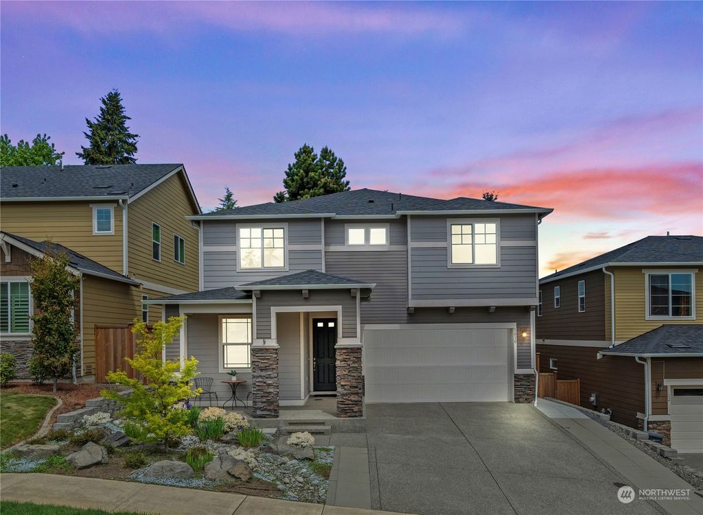 Photo of 1030 S 195th Place, Des Moines, WA 98148 (MLS # 2068979)