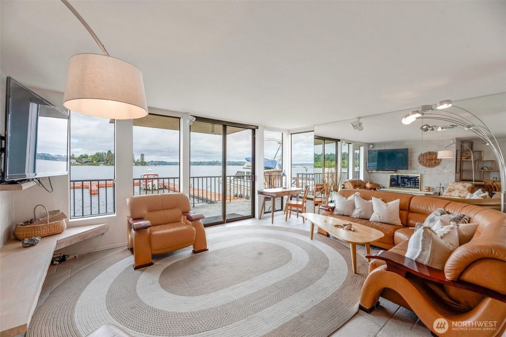 Photo of 4561 Lake Washington Boulevard NE #104, Kirkland, WA 98033 (MLS # 2532368)